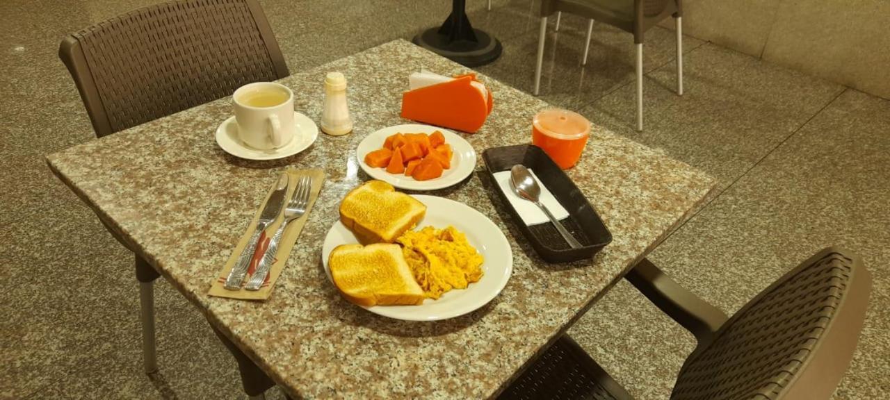 Hoteles Bogota Inn Lago Chico Zona Rosa Dış mekan fotoğraf
